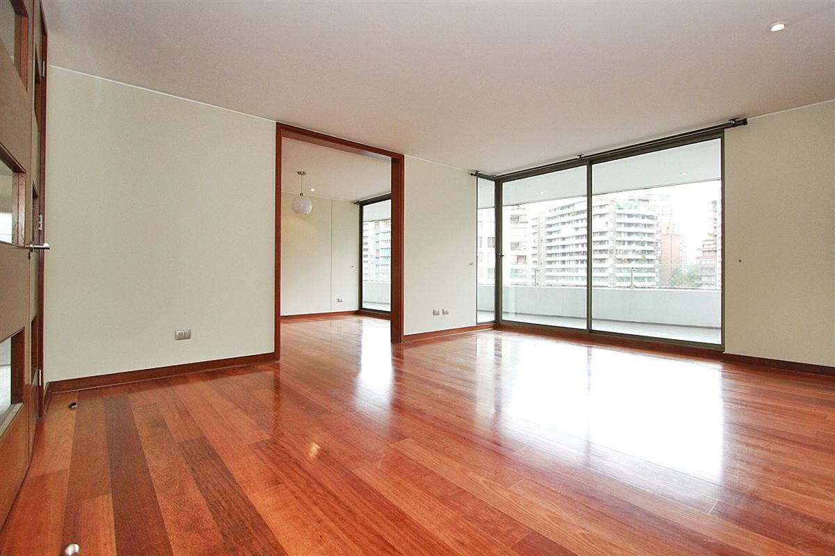Departamento en arriendo en Las Condes — foto 2 de 11
